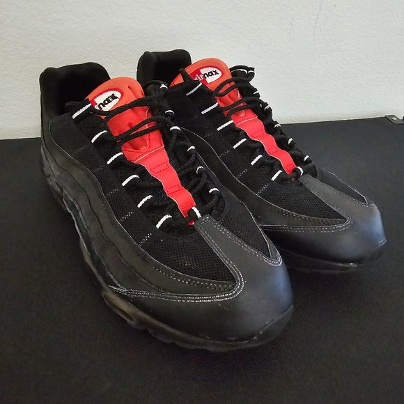 Nike Air Max 95 Black Essential Challenge Red Shoes Sneakers Men's size 11.5 - Picture 1 of 6